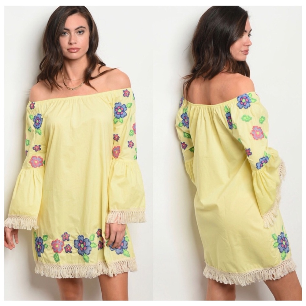 Boho Yellow Embroidered Bell Sleeve Dress NWT Size M - Picture 1 of 3